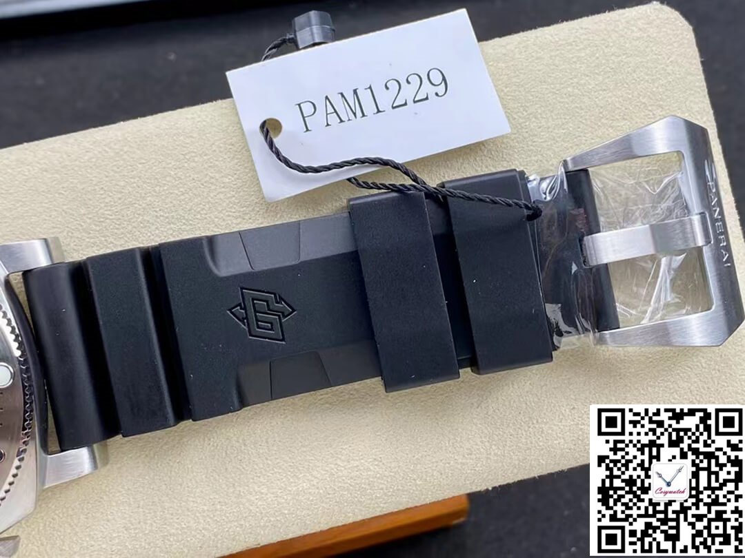 PANERAI SUBMERSIBLE PAM01229