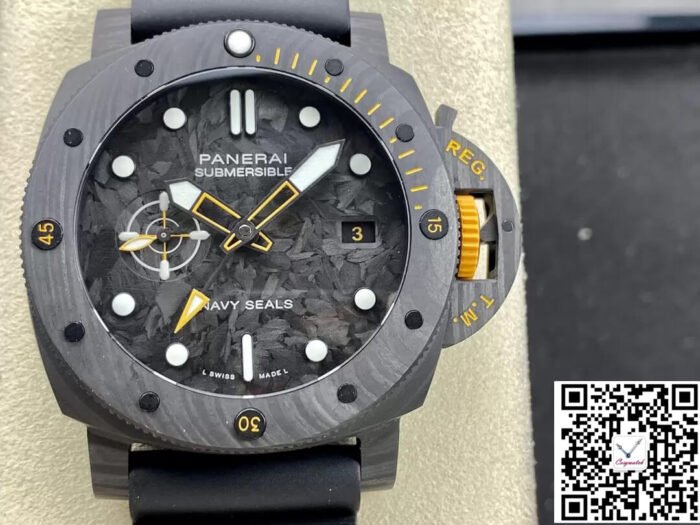 PANERAI SUBMERSIBLE PAM1324