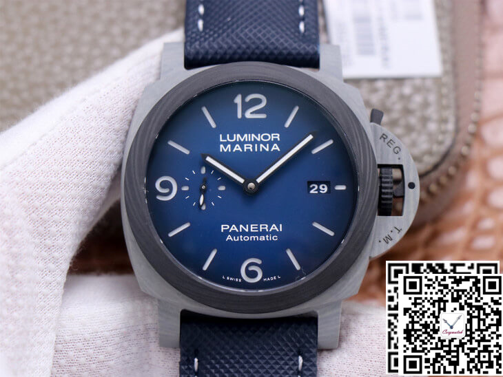 PANERAI LUMINOR PAM1663 VS FACTORY CARBON FIBER CASE PANERAI LUMINOR PAM1663 VS FACTORY