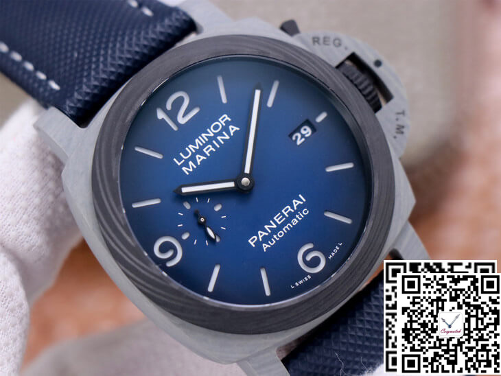 PANERAI LUMINOR PAM1663 VS FACTORY CARBON FIBER CASE PANERAI LUMINOR PAM1663 VS FACTORY