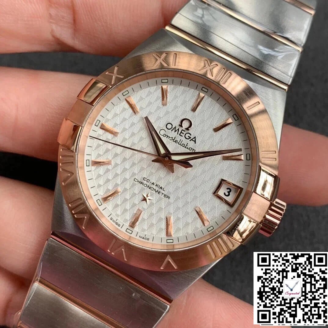 Replica Omega