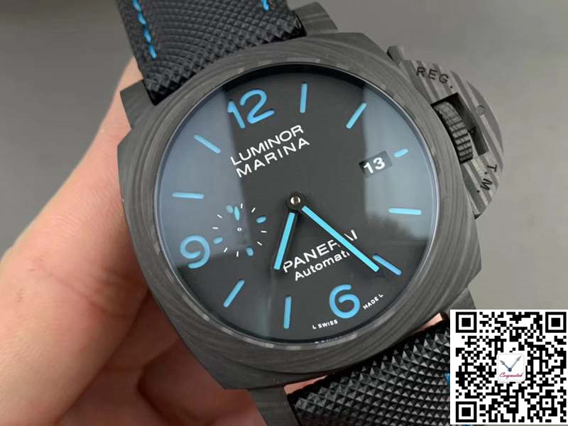 PANERAI LUMINOR MARINA CARBOTECH PAM01661 VS FACTORY BLACK DIAL PANERAI LUMINOR MARINA CARBOTECH PAM01661