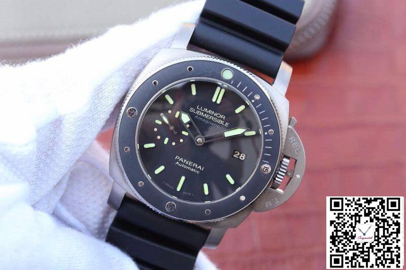 PANERAI LUMINOR SUBMERSIBLE