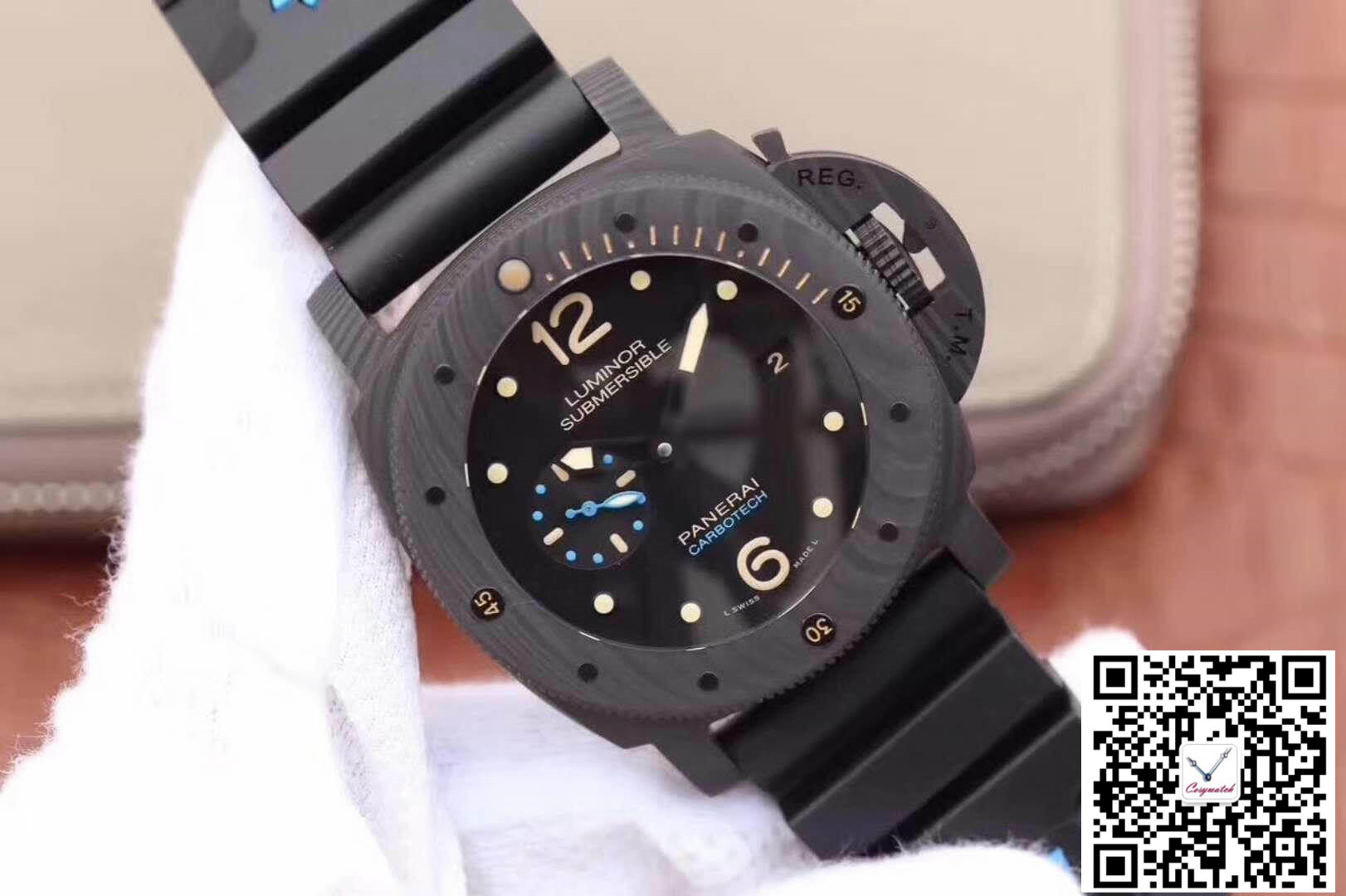 PANERAI LUMINOR SUBMERSIBLE 1950 PAM616 VS FACTORY BLACK DIAL PANERAI LUMINOR SUBMERSIBLE 1950 PAM616