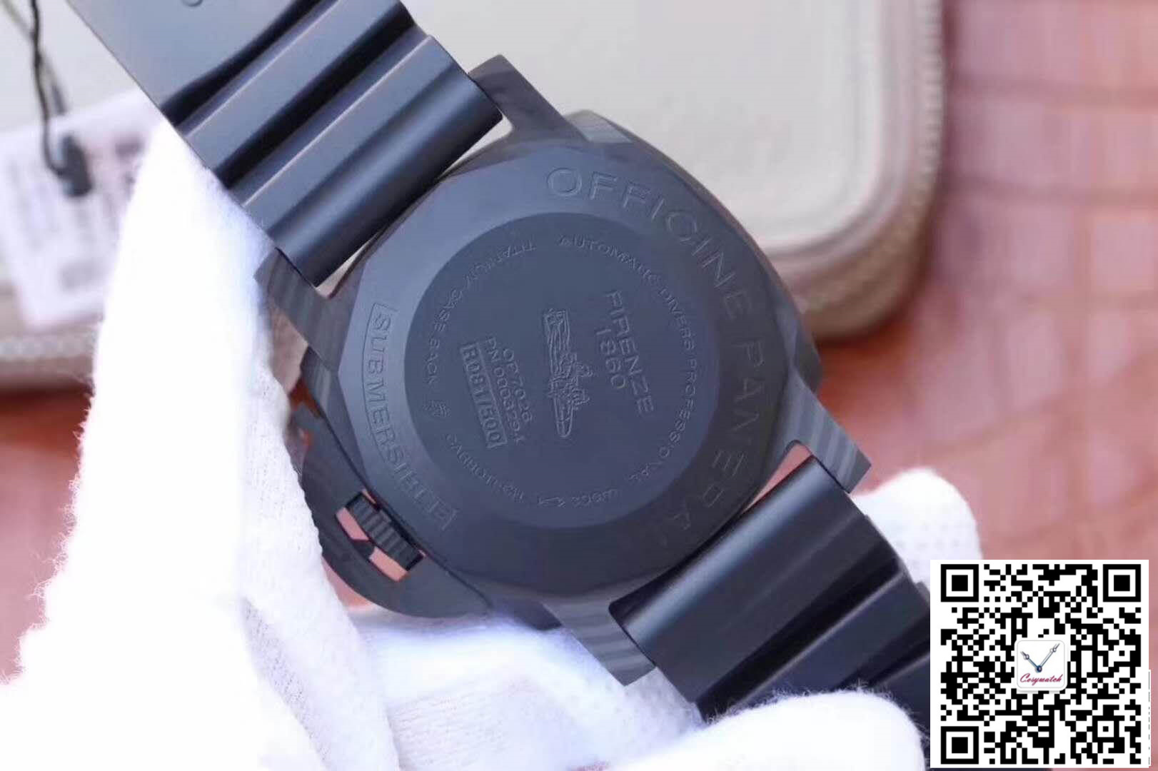 PANERAI LUMINOR SUBMERSIBLE 1950 PAM616 VS FACTORY BLACK DIAL PANERAI LUMINOR SUBMERSIBLE 1950 PAM616