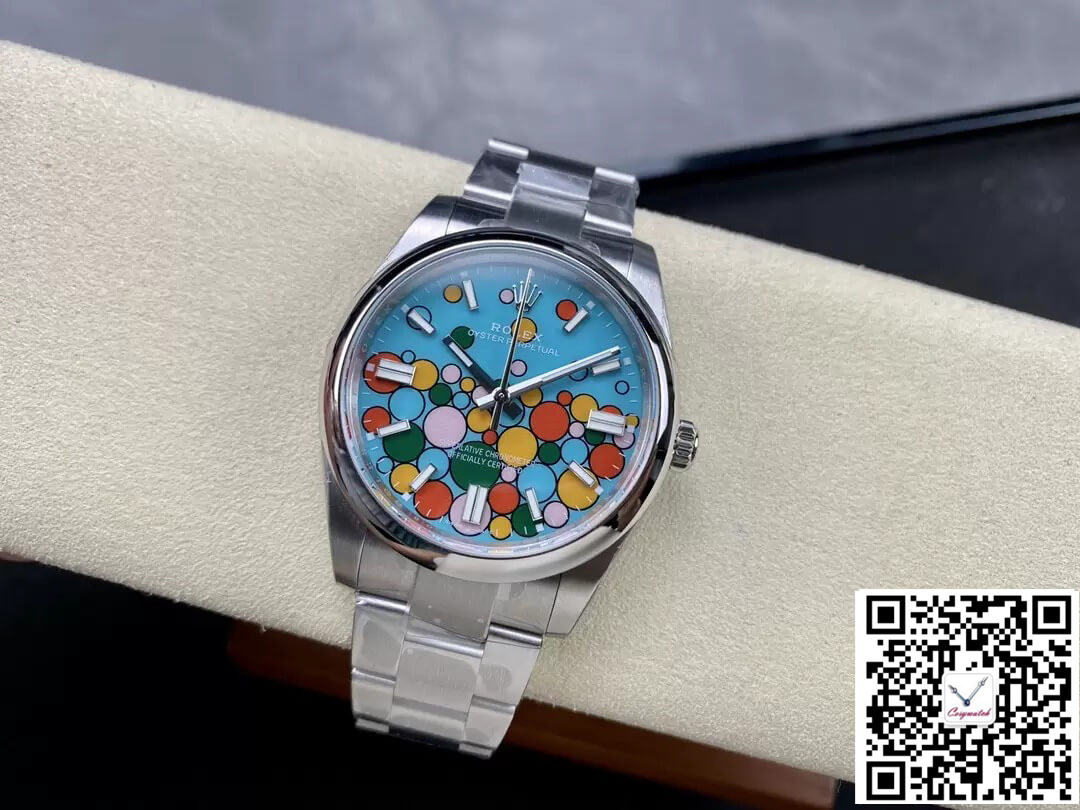 ROLEX OYSTER PERPETUAL M124300