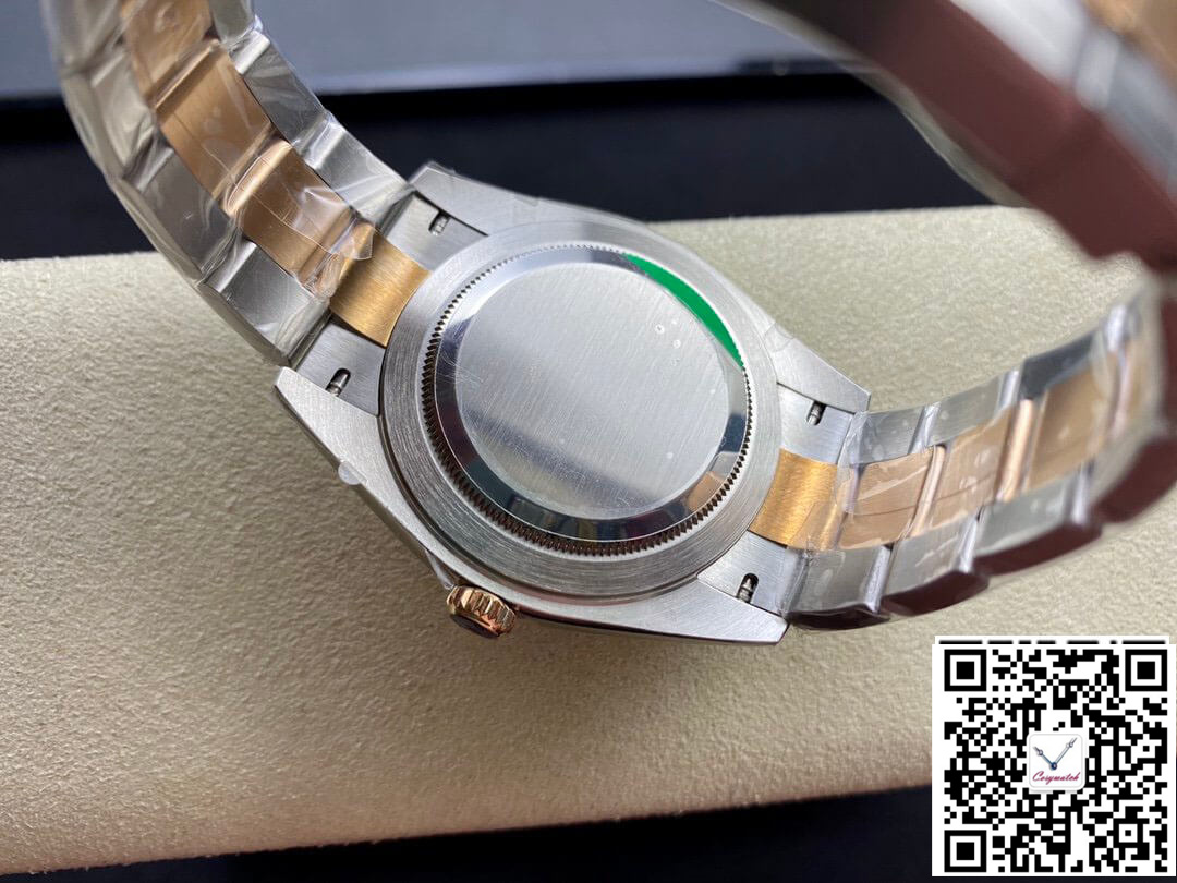 ROLEX OYSTER PERPETUAL M124300