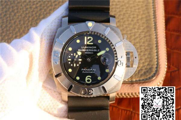 Panerai Submersible PAM 00194 VS Factory Black Dial