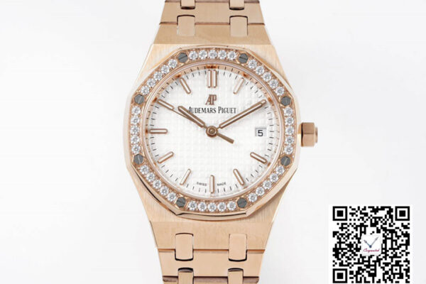 Audemars Piguet Royal Oak 77351OR.ZZ.1261OR.01 8F Factory Silver Dial