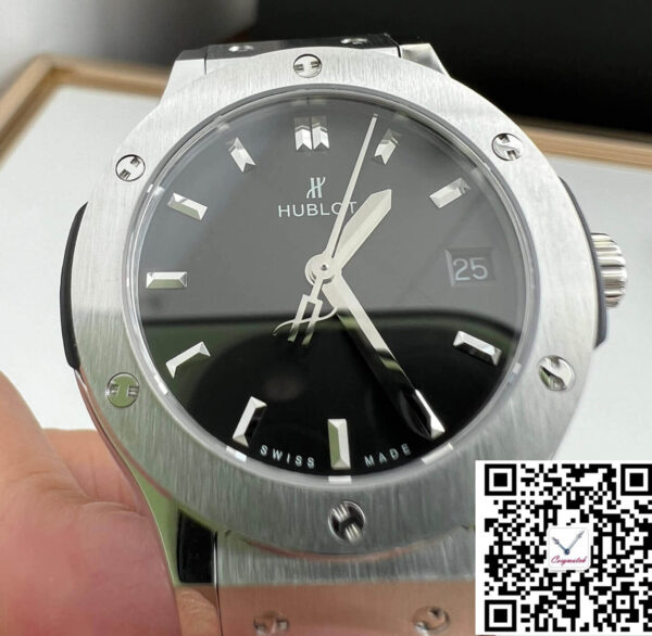 Hublot Classic Fusion 581.NX.1171.RX 33MM Quartz HB Factory Black Dial
