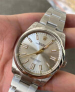 Rolex Oyster Perpetual M124300-0001 VS Factory Silver Dial 41mm Super Clone - Image 3