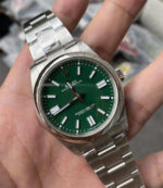 Rolex Oyster Perpetual 134300-0004 VS Factory 41mm Green Dial Super Clone - Image 3