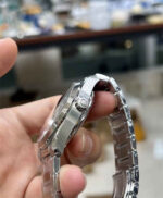 Omega Seamaster Blue Dial 41mm VS Factory - Image 4