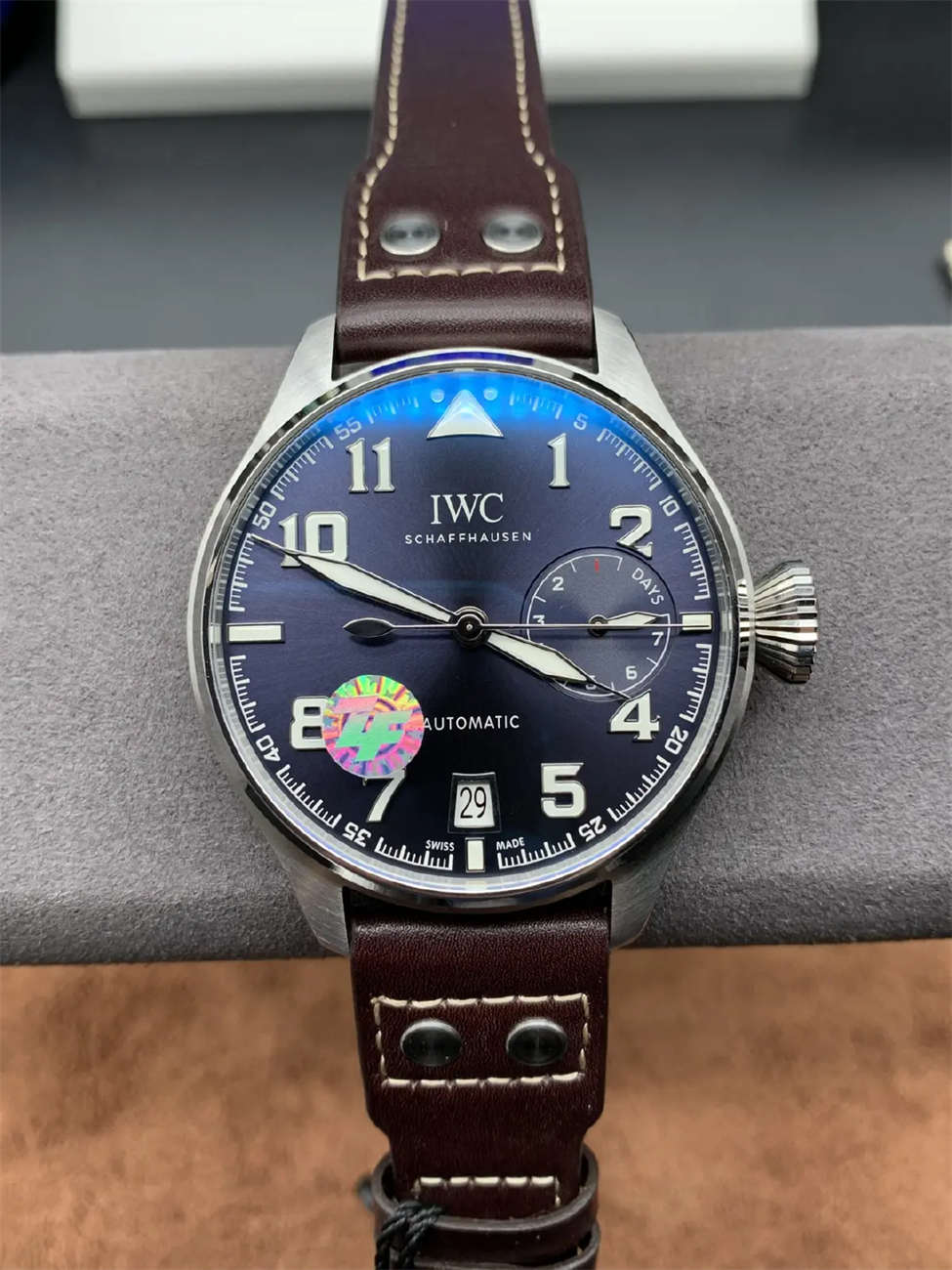 94420dc3ly4i7ypzcmwvxj20u0140qv5-1 IWC Pilot ZF Factory Blue Dial 46mm Top Clone - Image 1