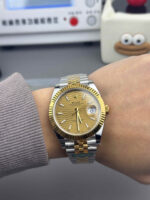Clean Factory Rolex Datejust 126333-0022 - Image 2