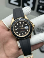 Rolex Yacht-Master 3235 40mm Clean Factory - Image 2