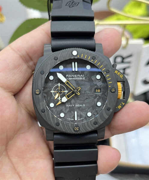 Panerai Submersible 44mm Carbon Dial VS Factory Top Clone