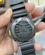 Panerai Submersible 44mm Carbon Dial VS Factory Top Clone - Image 2