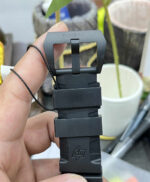 Panerai Submersible 44mm Carbon Dial VS Factory Top Clone - Image 3