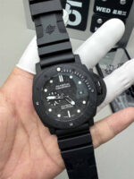 Panerai Submersible 9000 VS Factory 47mm Super Clone - Image 6