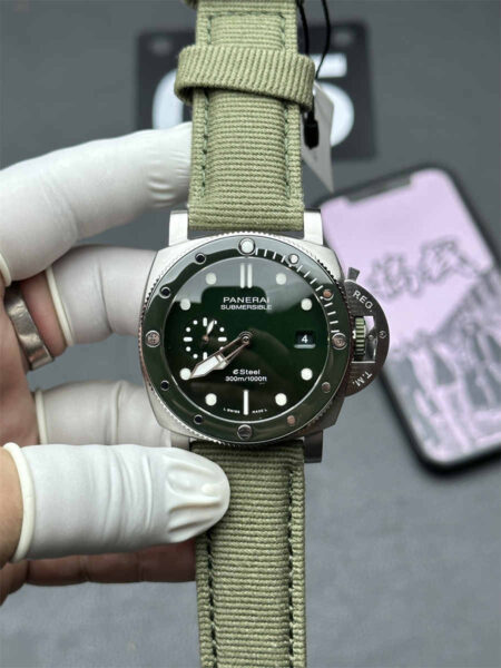 VS Factory Panerai Submersible Green Dial 44mm 1:1 Super Clone