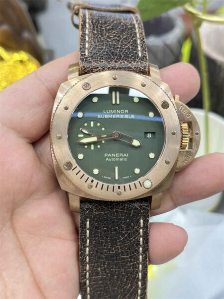 Panerai Submersible VS Factory 47mm Top Clone