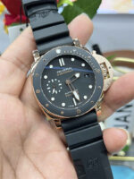 Panerai Submersible VS Factory 42mm Super Clone - Image 4