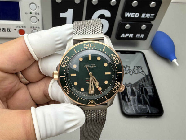 Omega Seamaster Green Dial 42mm VS Factory 1:1 Super Clone