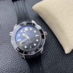 Omega Seamaster 42mm VS Factory Super Clone - Image 2
