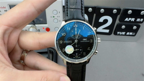 IWC 40.9mm Black Dial ZF Factory Top Clone