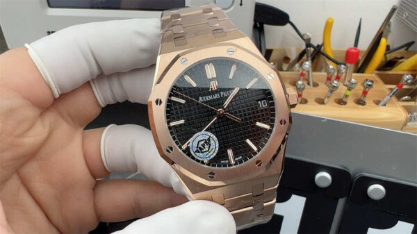 Audemars Piguet Royal Oak 15500 41mm Black Dial Super Clone