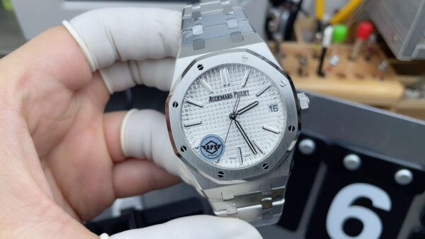 Audemars Piguet Royal Oak 15510 White Dial 41mm Super Clone