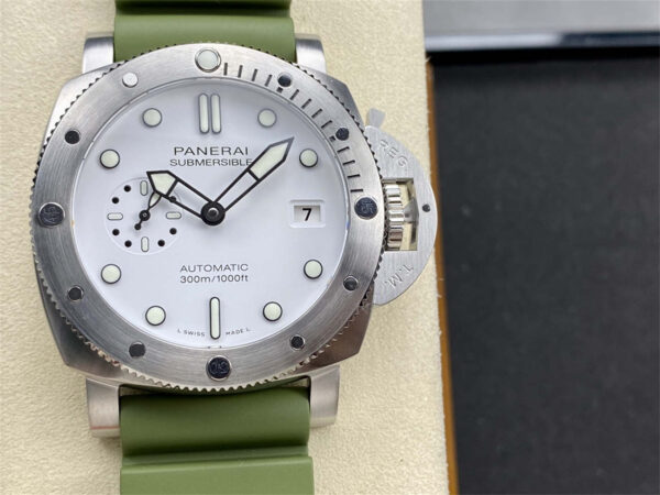 Panerai Submersible White Dial 44mm VS Factory