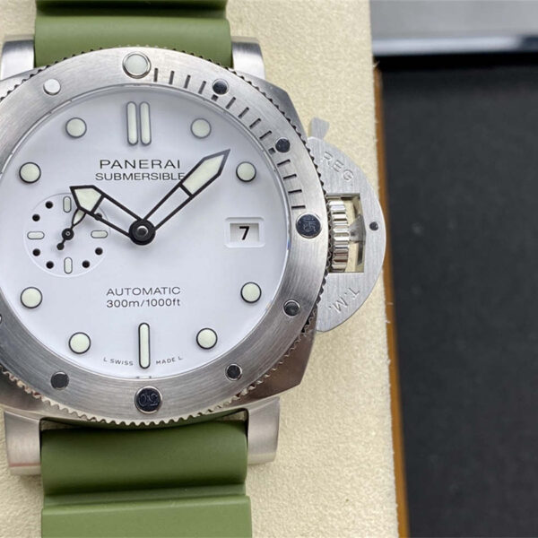 Panerai Submersible White Dial 44mm VS Factory