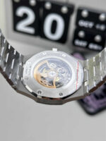 Audemars Piguet Royal Oak 15407ST 41mm - Image 6