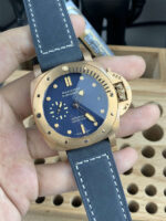 Panerai Submersible VS Factory 42mm Blue Dial Top Clone - Image 3