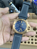 Panerai Submersible VS Factory 42mm Blue Dial Top Clone - Image 4