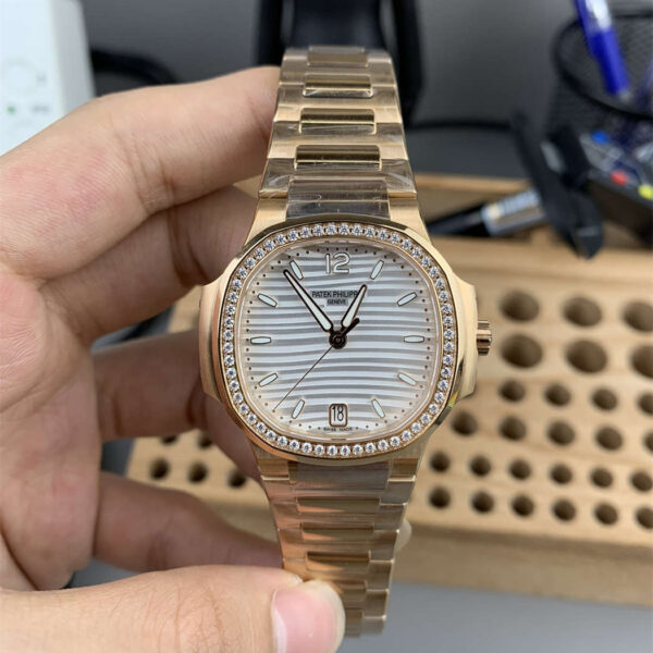 3K Factory Patek Philippe Nautilus 7118 Silver Dial 35.2mm