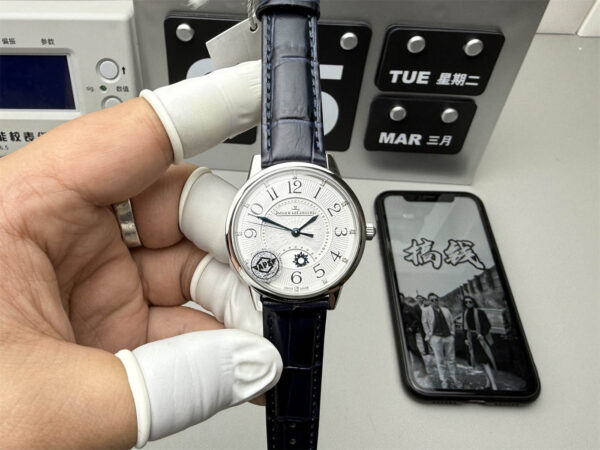 Jaeger-LeCoultre 8411 34mm Silver Dial Super Clone