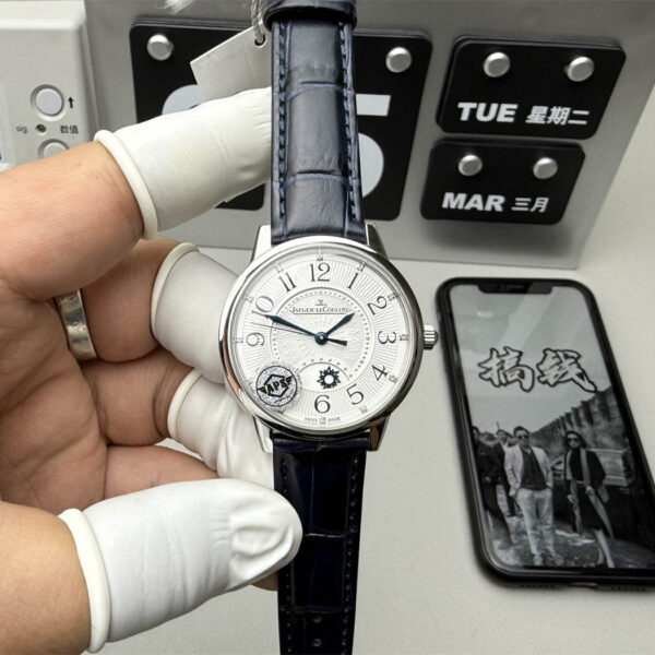 Jaeger-LeCoultre 8411 34mm Silver Dial Super Clone