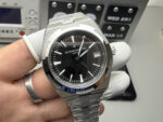 Vacheron Constantin Overseas 4520V Black Dial 41mm - Image 3