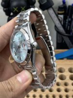 Rolex Day-Date VS Factory 40mm Ice Blue Dial Top Clone - Image 3