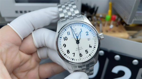 IWC Pilot NWBIG 40mm Black Dial Super Clone
