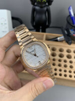 Patek Philippe Nautilus 7118 35.2mm 3K Factory Super Clone - Image 4