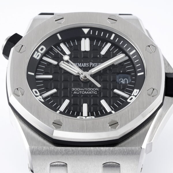 Audemars Piguet Blue Dial 42mm APS15703V2 Case Finishing Original