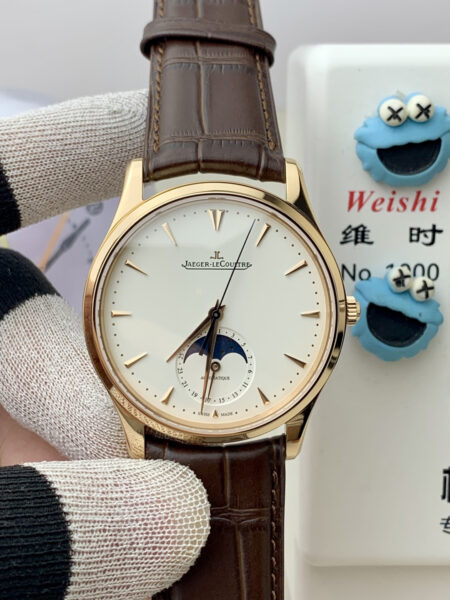 Jaeger-LeCoultre Master Black Dial 39mm