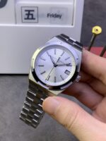 Vacheron Constantin Overseas - Image 3