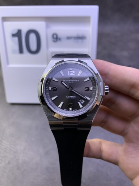 Vacheron Constantin Overseas