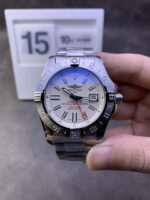Breitling Avenger