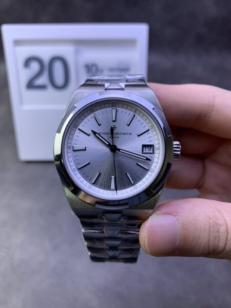 Vacheron Constantin Overseas